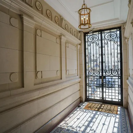 Chic 7th Floor Saint-germain-des-pres Apartment